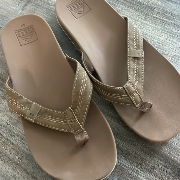 Womens Reef Flip Flop Sandals in Tan Brown - Picture 2 of 7